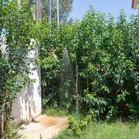 別荘 Lollas Acharavi Corfu