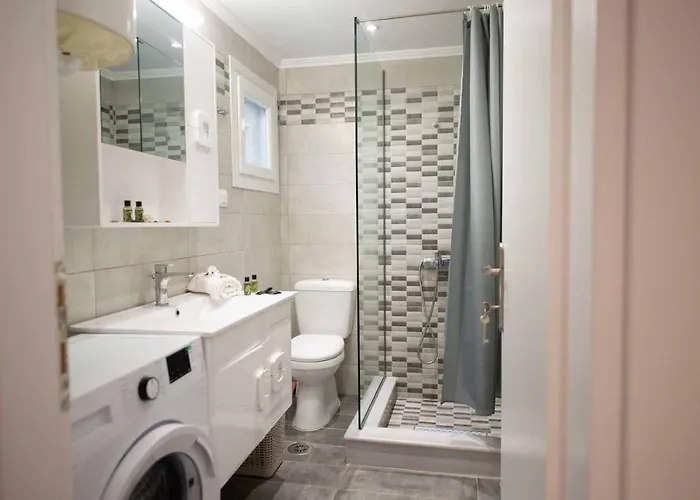 別荘 Lollas Acharavi Corfu アカラヴィ