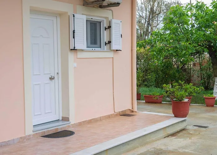 Lollas Acharavi Corfu *