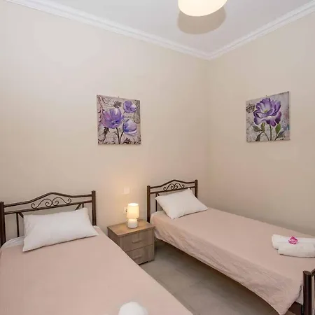 Lollas Acharavi Corfu *