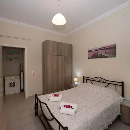 Lollas Acharavi Corfu בית נופש אצ'ארבי