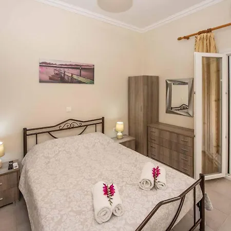 Tatil Evi Lollas Acharavi Corfu *