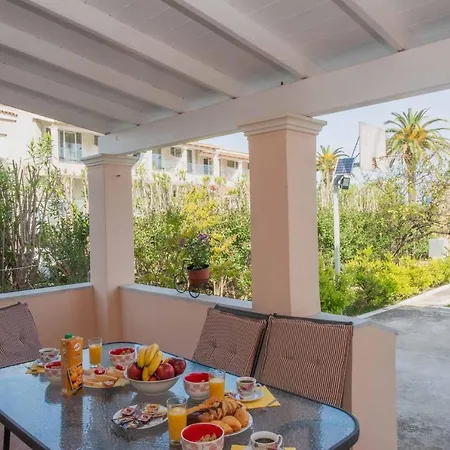 Lollas Acharavi Corfu Ferienhaus