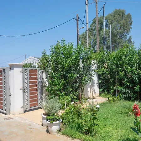 Nyaraló Lollas Acharavi Corfu *