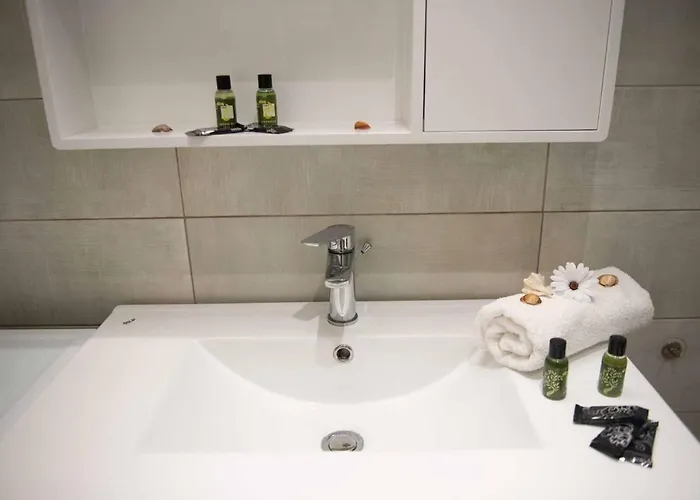 펜션 Lollas Acharavi Corfu *