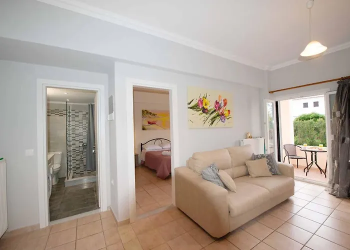 펜션 Lollas Acharavi Corfu *