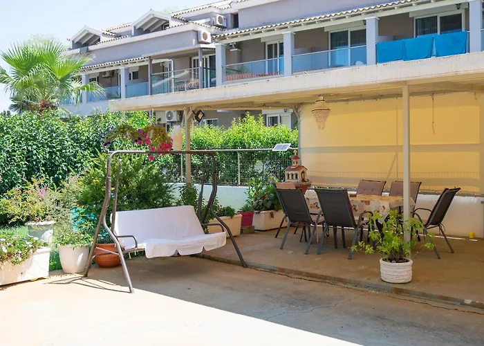 Lollas Acharavi Corfu Tatil Evi *
